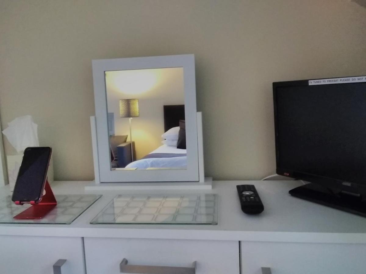 Windermere Studio Rooms - With Free Car Parking Onsite Luaran gambar