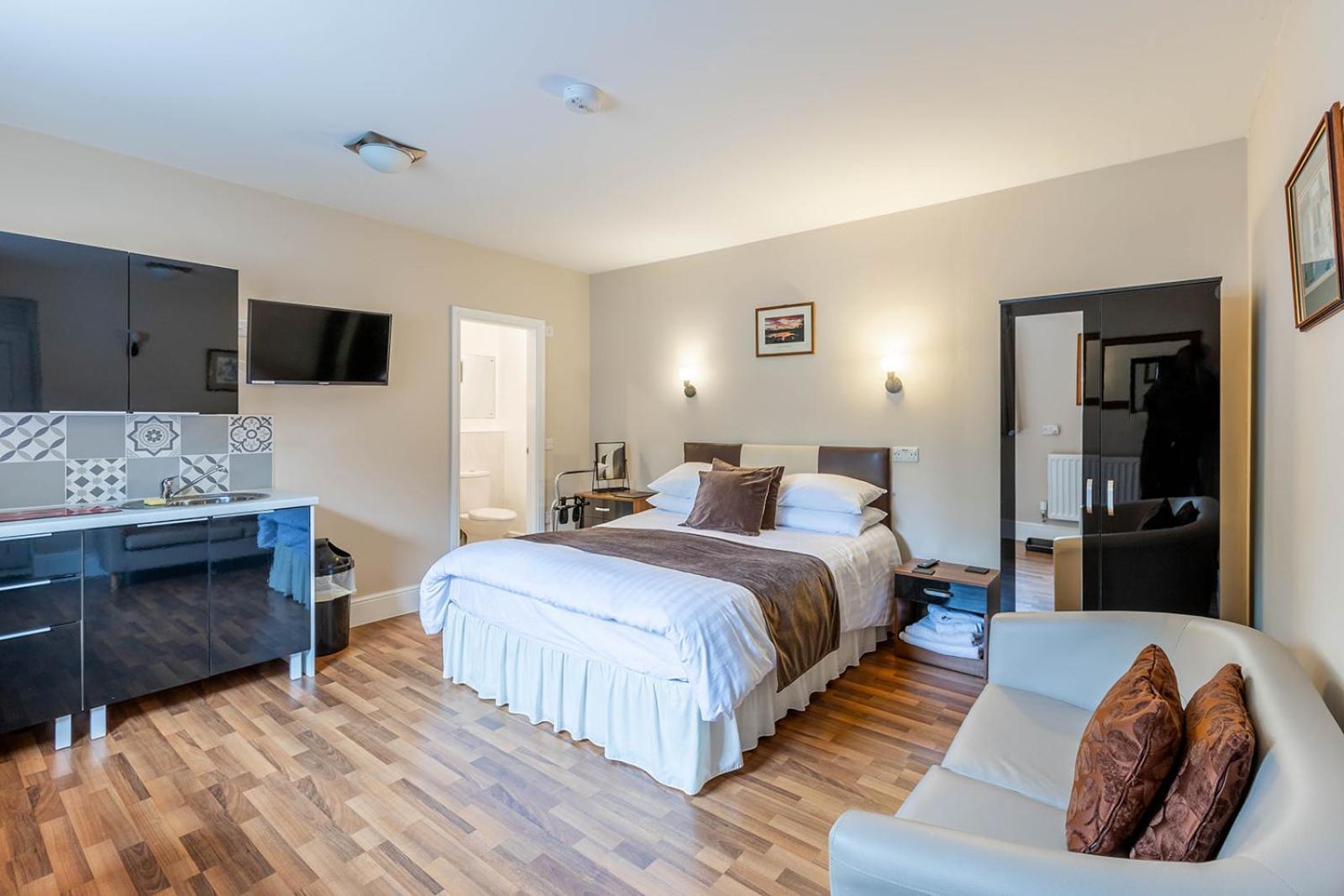 Windermere Studio Rooms - With Free Car Parking Onsite Luaran gambar