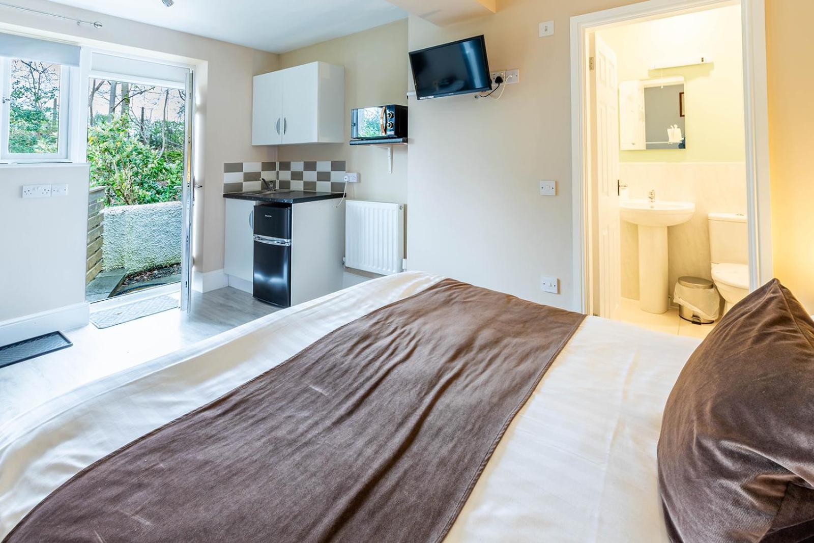 Windermere Studio Rooms - With Free Car Parking Onsite Luaran gambar