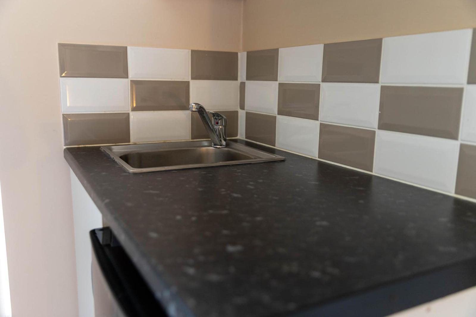 Windermere Studio Rooms - With Free Car Parking Onsite Luaran gambar