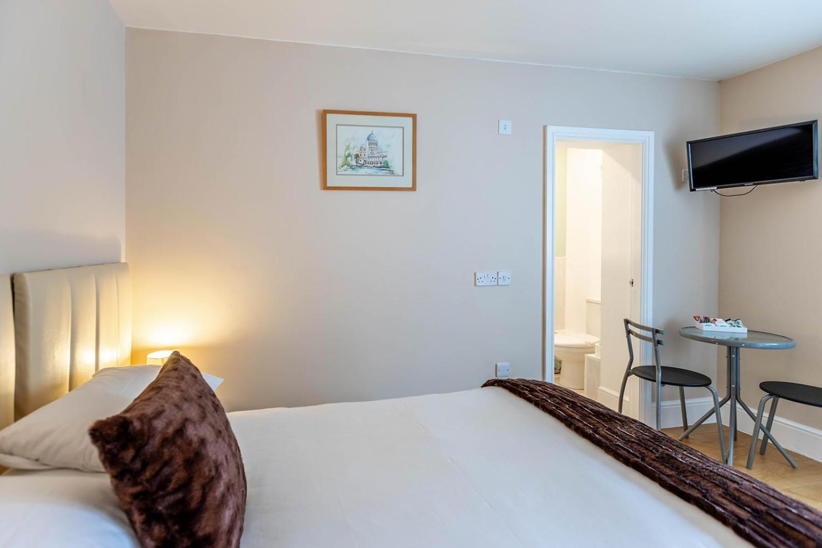 Windermere Studio Rooms - With Free Car Parking Onsite Luaran gambar