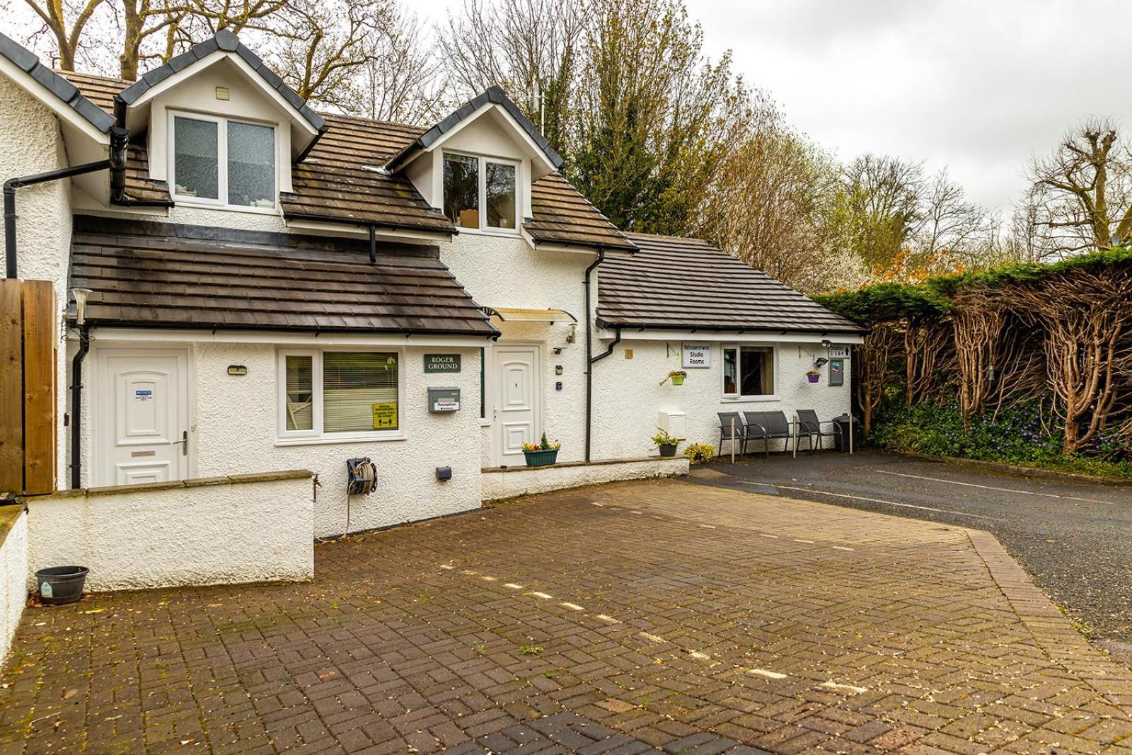 Windermere Studio Rooms - With Free Car Parking Onsite Luaran gambar
